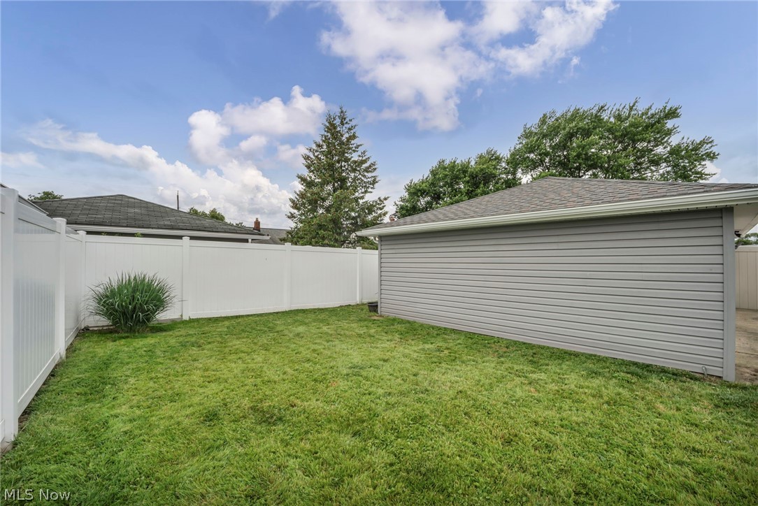 14291 Gallatin Boulevard Brook Park OH 44142
