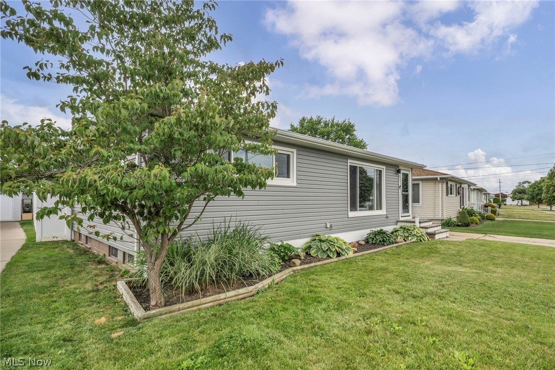 14291 Gallatin Boulevard Brook Park OH 44142