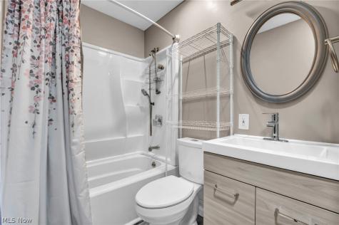 14291 Gallatin Boulevard Brook Park OH 44142