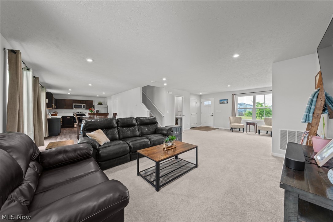 4636 Erhart Drive Lorain OH 44053