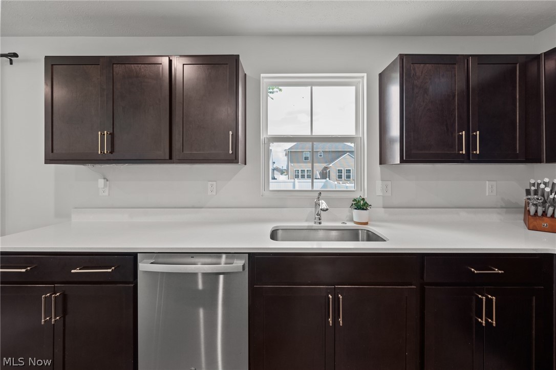 4636 Erhart Drive Lorain OH 44053