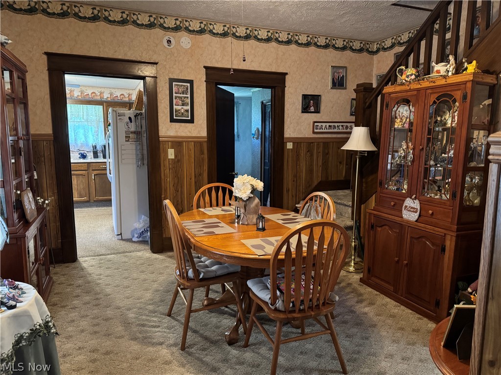 314 W 3rd Street Uhrichsville OH 44683