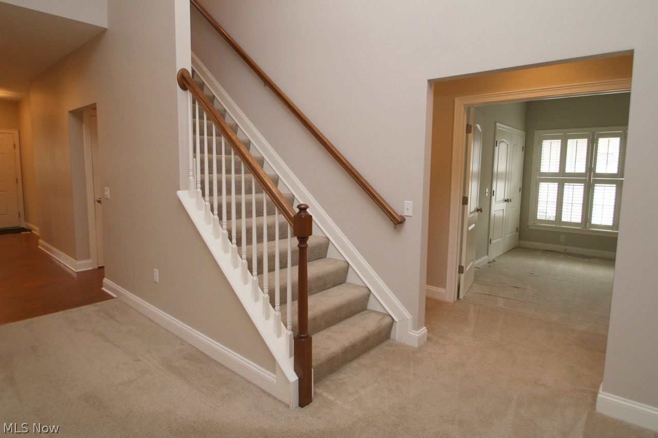 156 Stonecreek Drive Mayfield OH 44143