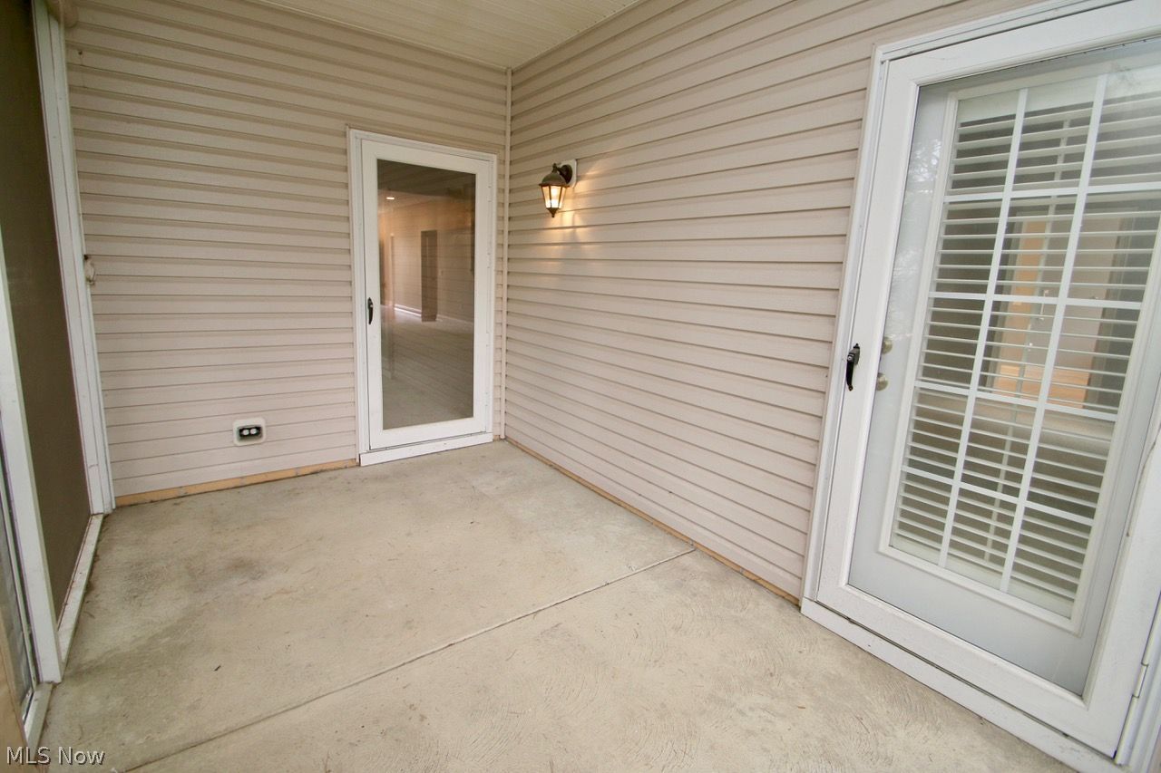 156 Stonecreek Drive Mayfield OH 44143
