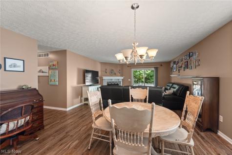 1412 Ledgewood Lane Avon OH 44011