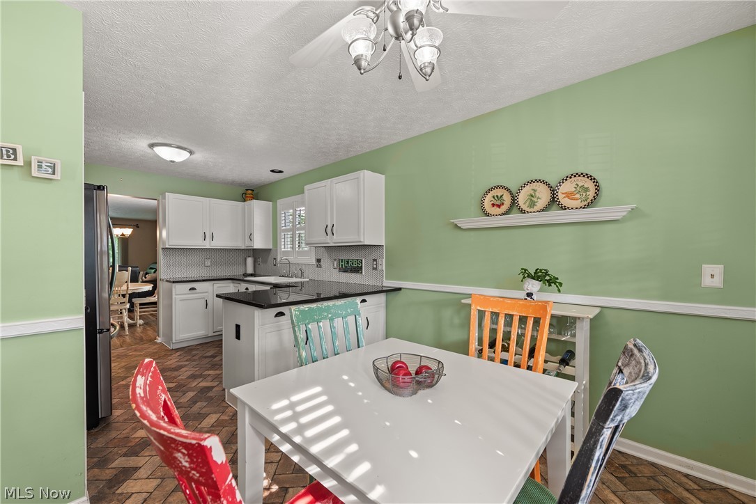 1412 Ledgewood Lane Avon OH 44011