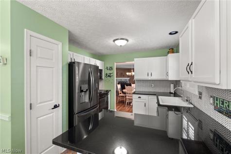 1412 Ledgewood Lane Avon OH 44011