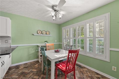 1412 Ledgewood Lane Avon OH 44011