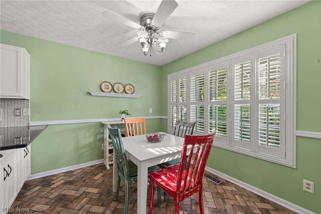 1412 Ledgewood Lane Avon OH 44011