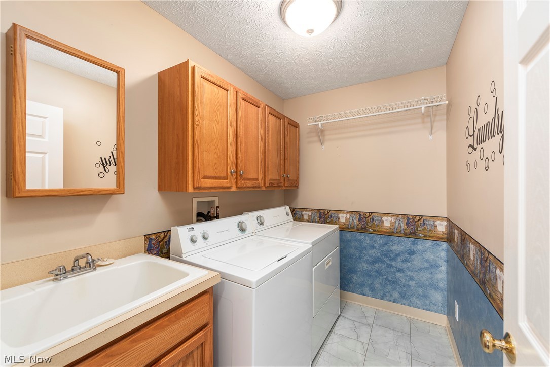 1412 Ledgewood Lane Avon OH 44011