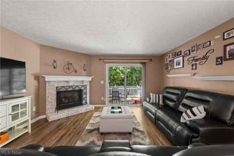 1412 Ledgewood Lane Avon OH 44011