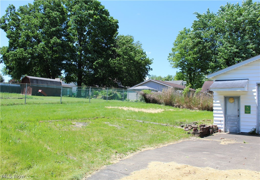 649 Standish Street NW Massillon OH 44647