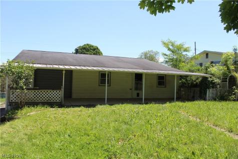 649 Standish Street NW Massillon OH 44647