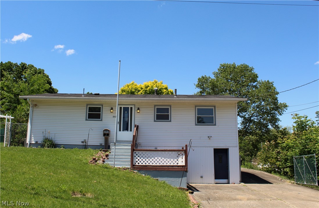 649 Standish Street NW Massillon OH 44647