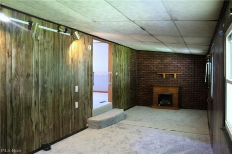 649 Standish Street NW Massillon OH 44647