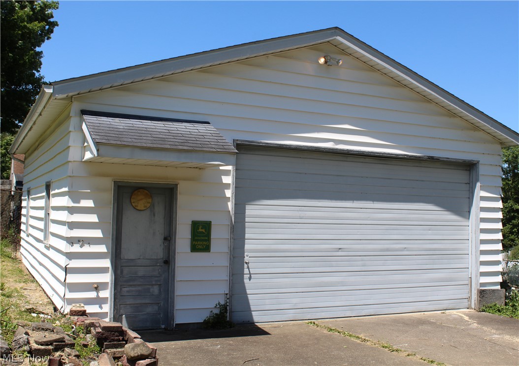649 Standish Street NW Massillon OH 44647