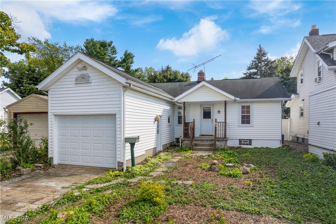 2022 Schiller Avenue Cuyahoga Falls OH 44223