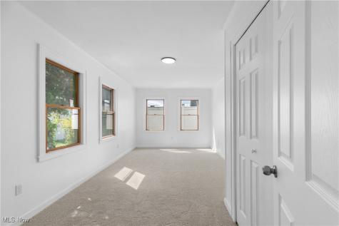 2022 Schiller Avenue Cuyahoga Falls OH 44223