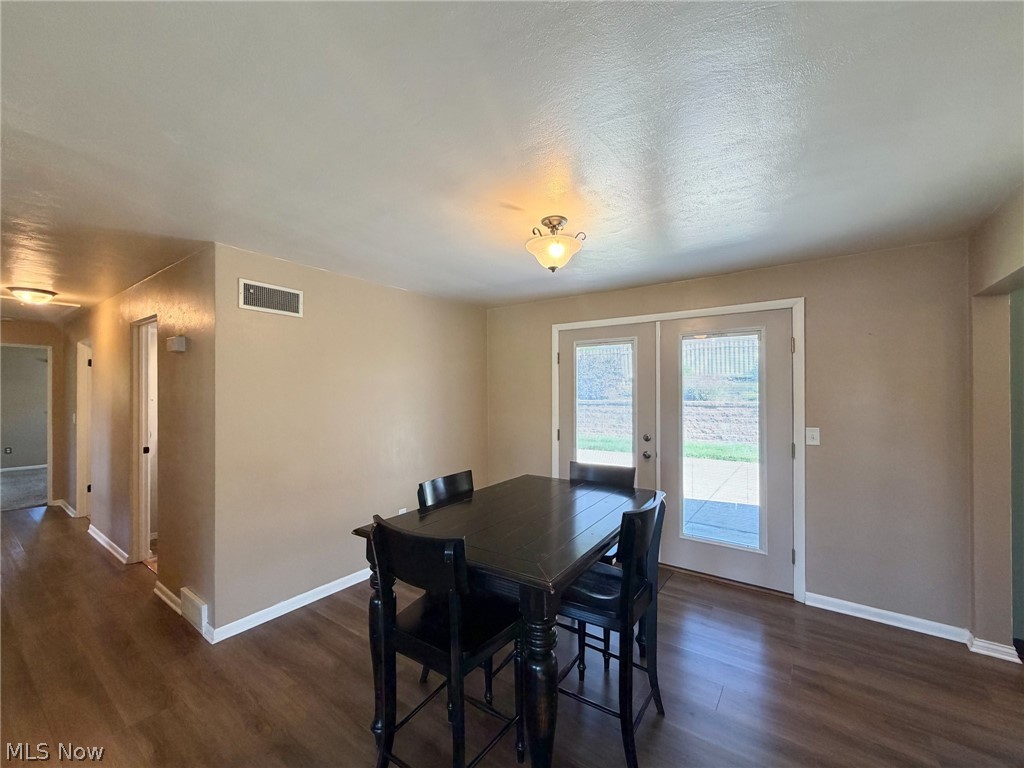 400 Terri Avenue Steubenville OH 43952