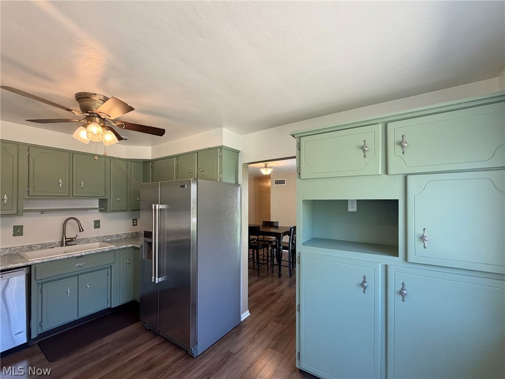 400 Terri Avenue Steubenville OH 43952