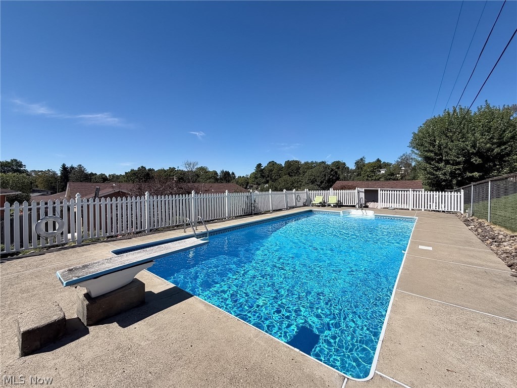 400 Terri Avenue Steubenville OH 43952