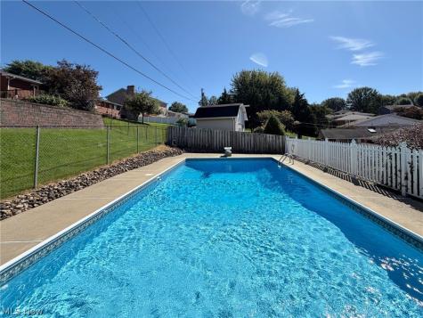 400 Terri Avenue Steubenville OH 43952