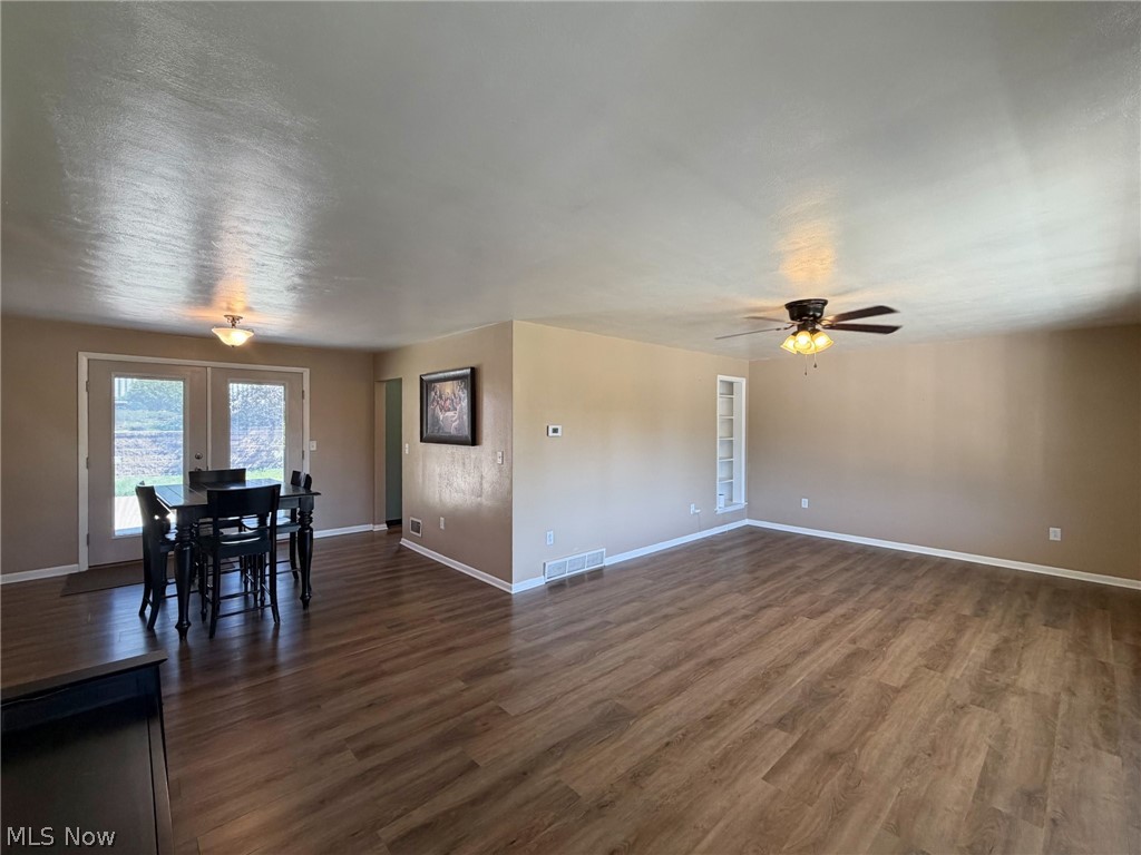 400 Terri Avenue Steubenville OH 43952