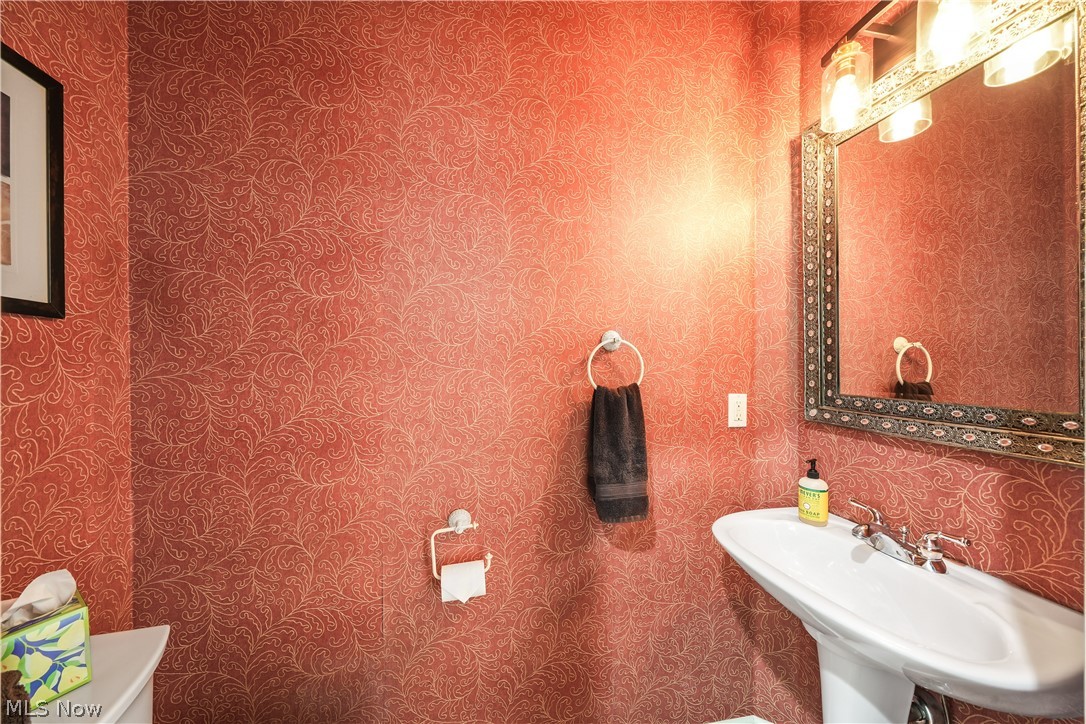9337 Adam Run Twinsburg OH 44087