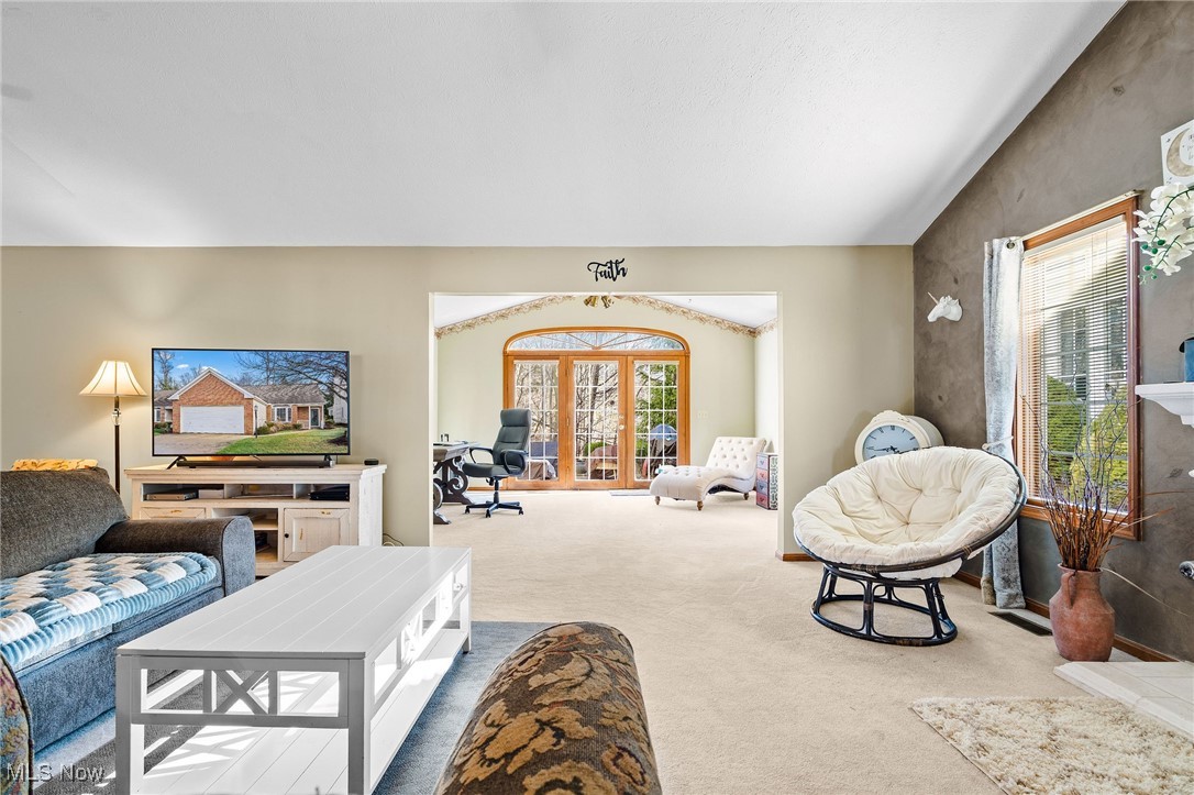 16541 Sunwood Oval Strongsville OH 44136