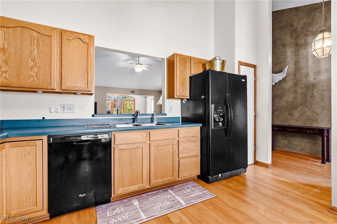 16541 Sunwood Oval Strongsville OH 44136