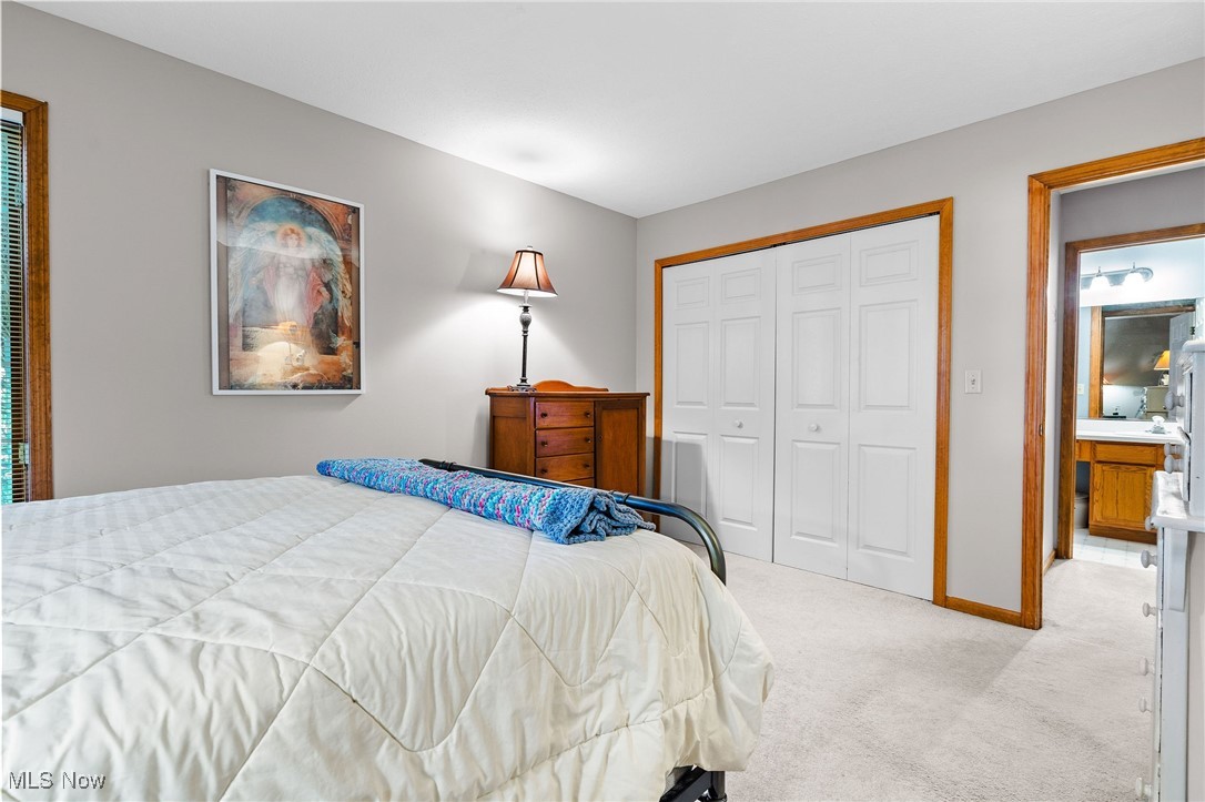 16541 Sunwood Oval Strongsville OH 44136