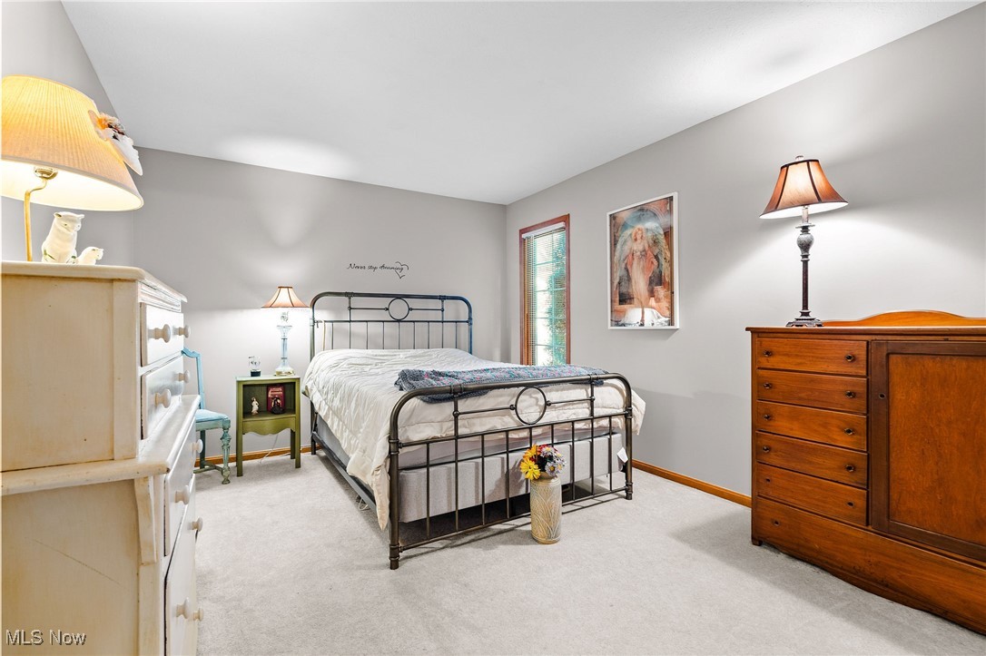 16541 Sunwood Oval Strongsville OH 44136