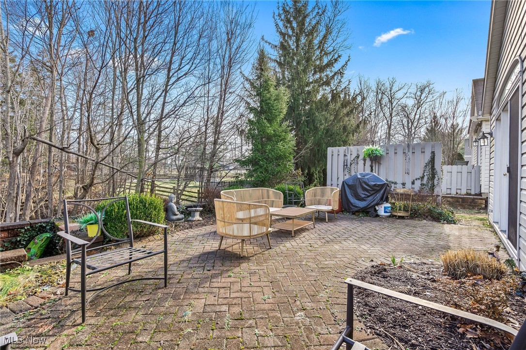 16541 Sunwood Oval Strongsville OH 44136