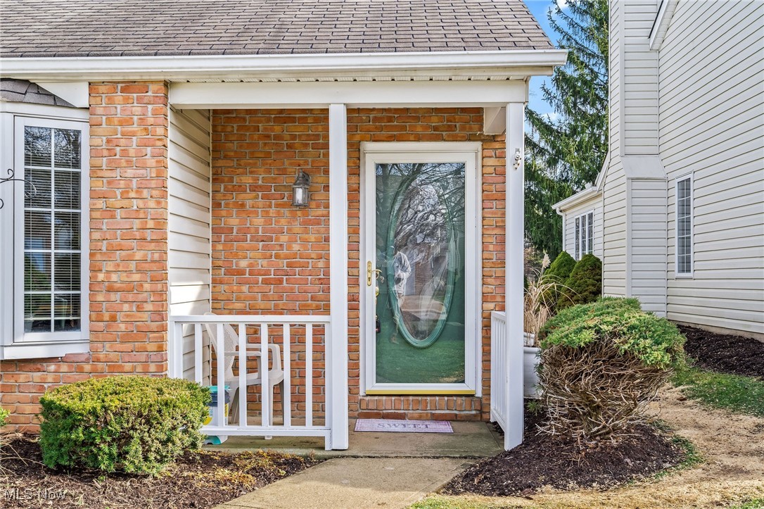 16541 Sunwood Oval Strongsville OH 44136