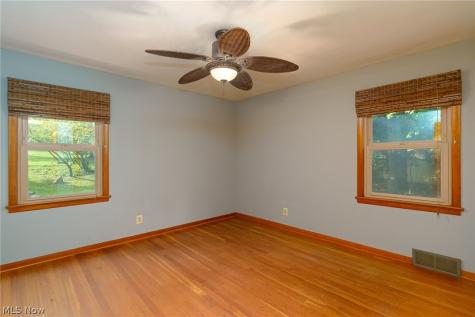 1397 W Sprague Road Broadview Heights OH 44147