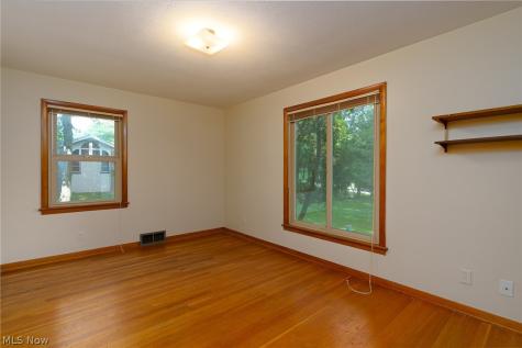 1397 W Sprague Road Broadview Heights OH 44147