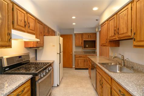 1397 W Sprague Road Broadview Heights OH 44147