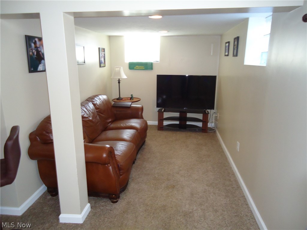 318 Van Buren Avenue Cuyahoga Falls OH 44221