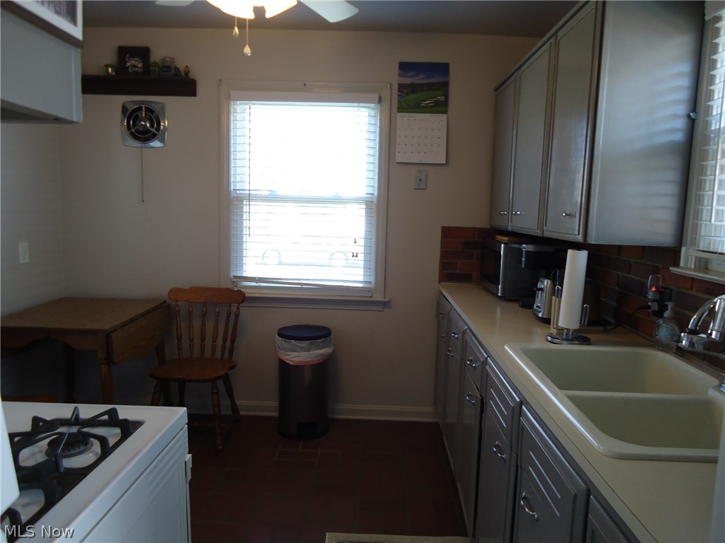 318 Van Buren Avenue Cuyahoga Falls OH 44221