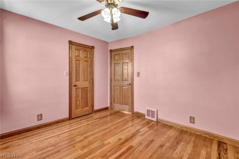 5234 Karen Isle Drive Willoughby OH 44094