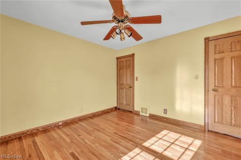 5234 Karen Isle Drive Willoughby OH 44094
