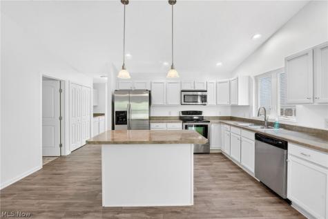 8832 Wheaton Place North Ridgeville OH 44039
