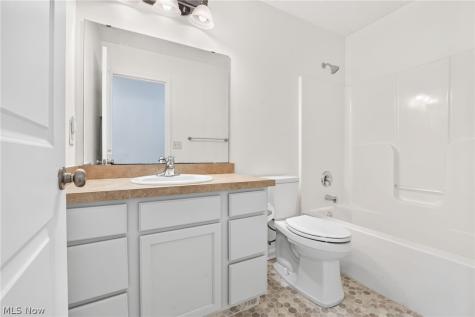 8832 Wheaton Place North Ridgeville OH 44039