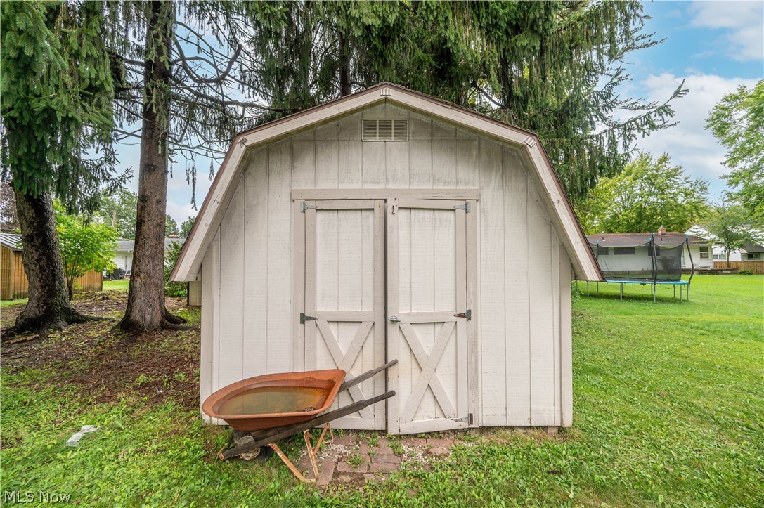 3424 Tall Oaks Lane Austintown OH 44511