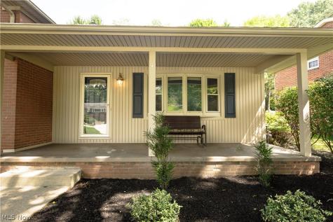 1416 Dunkeith Drive NW Canton OH 44708