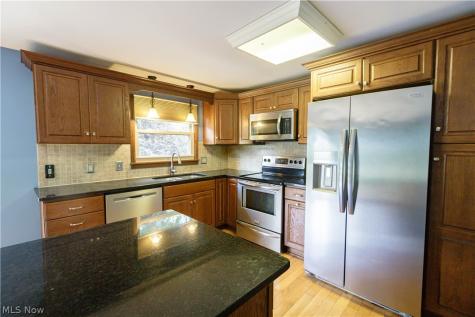 1416 Dunkeith Drive NW Canton OH 44708