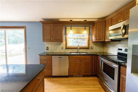 1416 Dunkeith Drive NW Canton OH 44708