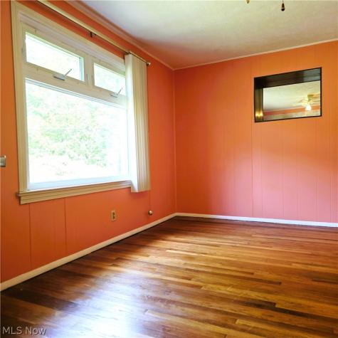 7667 S Eastland Road Middleburg Heights OH 44017