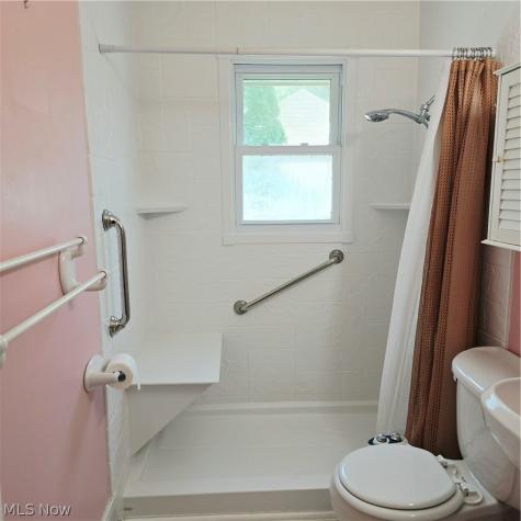 7667 S Eastland Road Middleburg Heights OH 44017