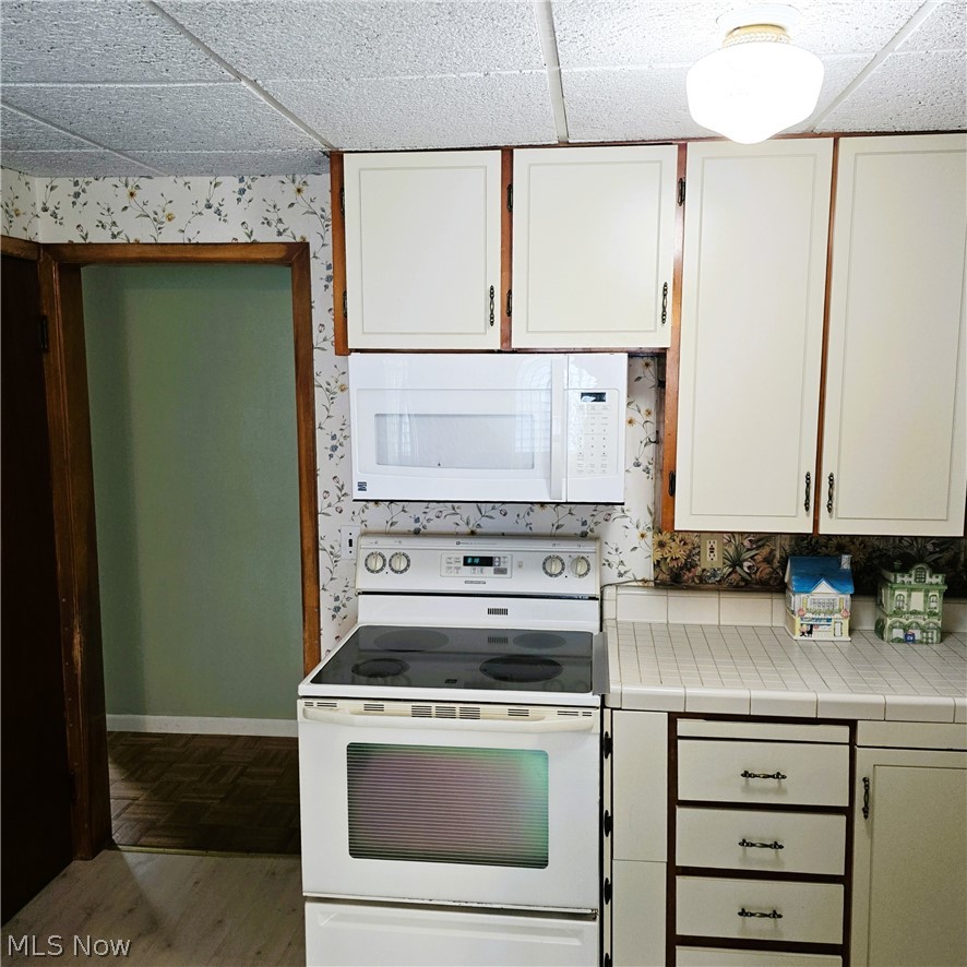 7667 S Eastland Road Middleburg Heights OH 44017